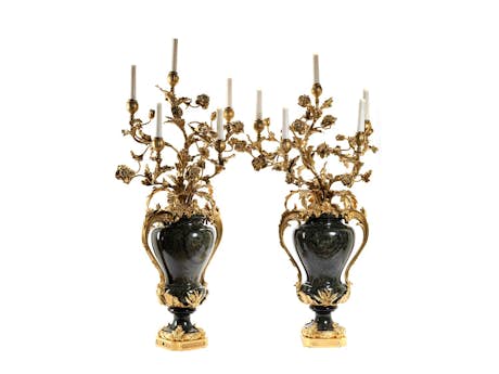 Paar Vasenkandelaber im Louis XV-Stil